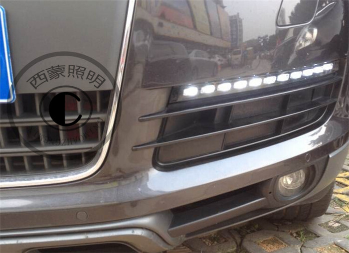 денні ходові вогні Audi Q7