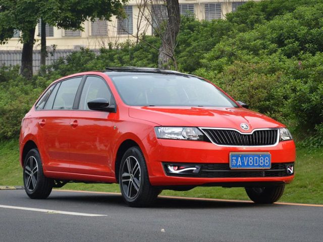 дневные ходовые огни Skoda Rapid