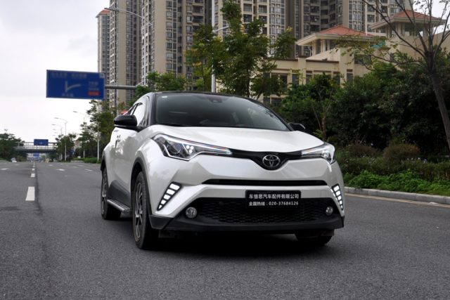 дневные ходовые огни Toyota C-HR