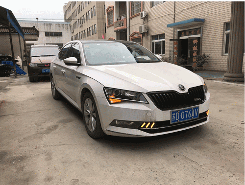 дневные ходовые огни Skoda Superb