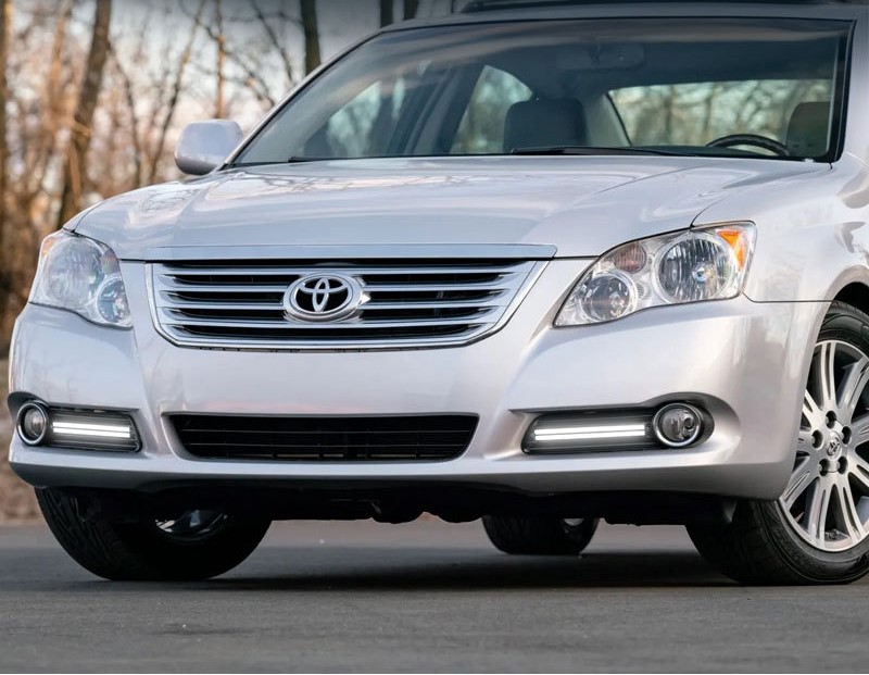 Денні ходові вогні Toyota Avalon 2008-2010 року
